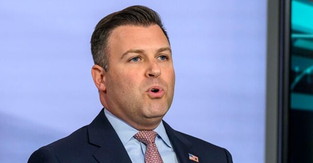 gop-rep.-mackenzie:-need-id-on-ice-agents,-could-be-a-badge-number-instead-of-a-name