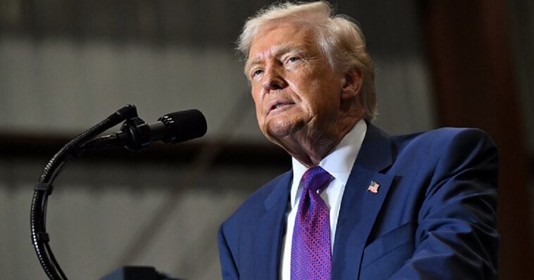 breaking:-trump-reportedly-rips-supreme-court-tariff-ruling-as-a-‘disgrace’-–-he-has-plan-b