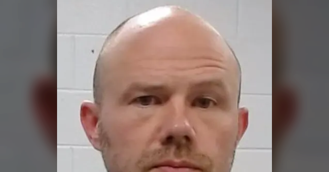 ex-skating-coach-of-team-usa’s-amber-glenn-accused-of-sex-crimes-against-two-athletes