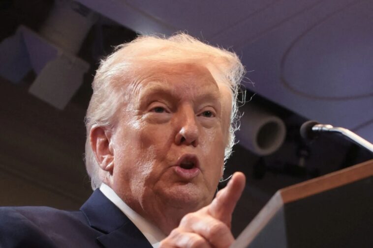 jpmorgan-admits-it-shuttered-trump’s-accounts-following-jan.-6-capitol-riot