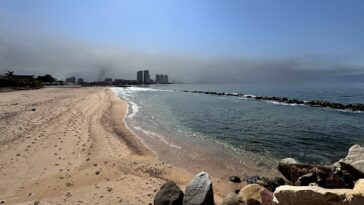 tourists-in-mexican-seaside-city-told-to-stay-on-resort-as-government-warns-of-‘clashes’