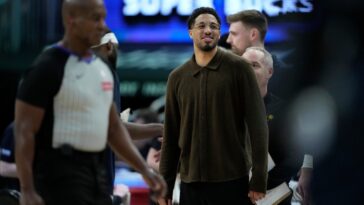 tyrese-haliburton-away-from-pacers-for-weeks-after-being-diagnosed-with-shingles