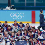watch:-trump-calls-usa-hockey-team,-invites-them-to-sotu-after-winning-gold