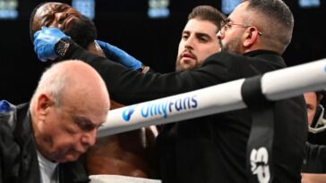 boxer-george-collapses-in-corner,-exits-on-stretcher