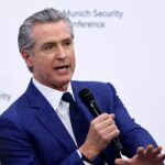 watch:-newsom-accidentally-drops-racist-bomb-–-look-on-the-atlanta-mayor’s-face-is-priceless-before-he-remembered-he-has-to-be-nice