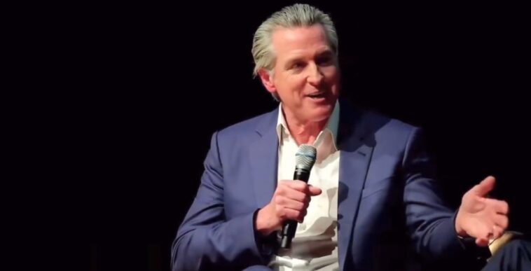 newsom-lashes-out-with-f-bomb-after-getting-roasted-for-telling-black-crowd-he-can-relate-to-them-because-he-“can’t-read”