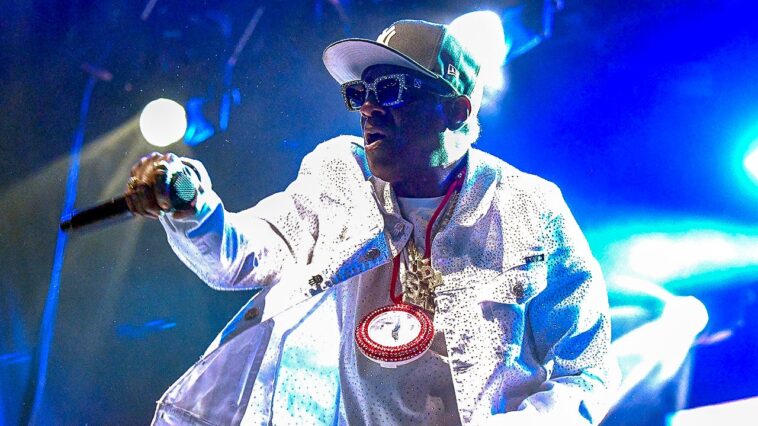 flavor-flav-invites-us-women’s-hockey-team-to-las-vegas-for-olympic-celebration-after-trump-snub