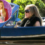 miley-cyrus-sports-a-blonde-wig-in-a-convertible-mustang-ahead-of-hannah-montana-special