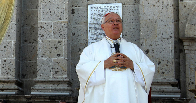 mexican-priests-bless-jalisco-from-rooftops-as-cartel-war-rages