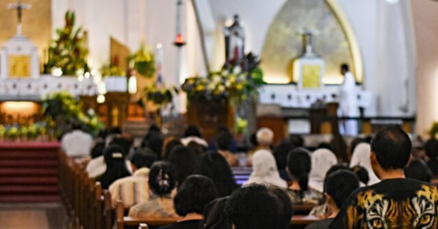 florida-gop-pushes-to-allow-churches-to-use-volunteer-security-rather-than-pay-for-licensed-guards