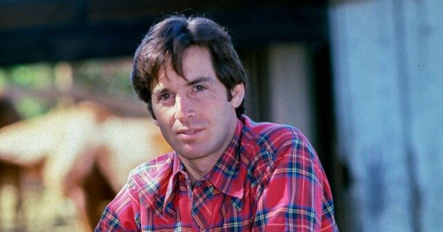 robert-carradine,-‘revenge-of-the-nerds’-and-‘lizzie-mcguire’-star,-dies-at-71