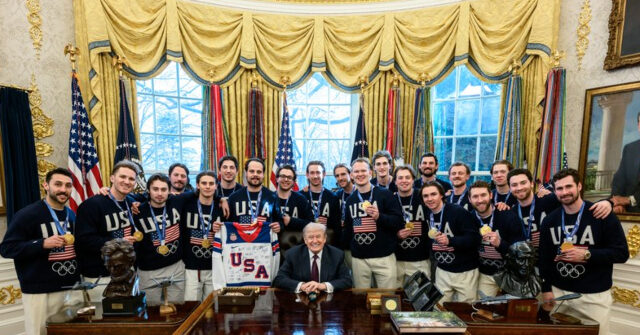 trump-hosts-usa-men’s-olympic-champion-hockey-team-at-white-house