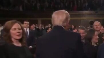 well-deserved:-president-trump-gives-justice-amy-coney-barrett-the-cold-shoulder-at-sotu-(video)