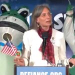 democrats-stage-bizarre-‘state-of-the-swamp’-circus-with-inflatable-frogs-to-counter-trump’s-sotu-(video)