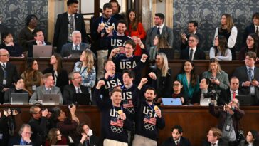 ‘usa’-chants-break-out-at-state-of-the-union-2026-address-after-trump-welcomes-olympic-men’s-hockey-team