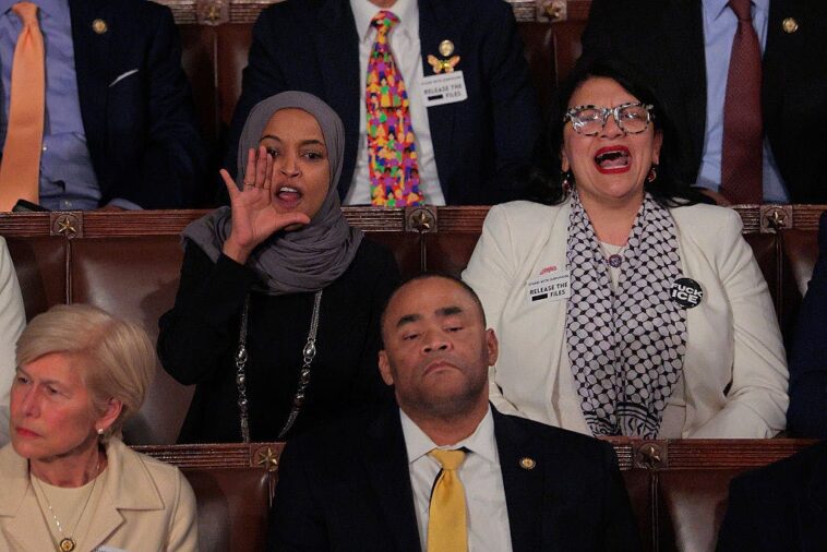 rashida-tlaib-appears-to-chant-‘kkk’-during-trump’s-sotu