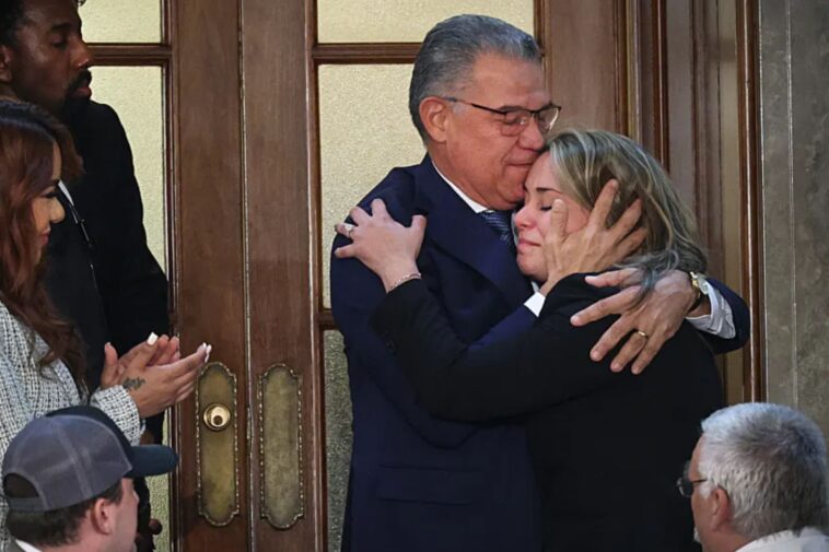 venezuelan-political-prisoner-held-in-maduro’s-infamous-caracas-jail-reunited-with-niece-during-state-of-the-union