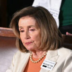 trump-dings-nancy-pelosi-while-calling-for-congress-to-ban-congressional-stock-trading