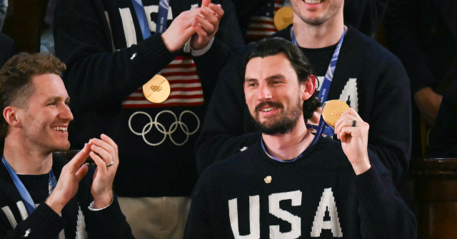 watch:-trump-announces-presidential-medal-of-freedom-for-us.-men’s-hockey-goalie-at-state-of-the-union
