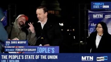 absolute-hero:-patriot-storms-stage-at-democrats’-pathetic-anti-trump-sotu-rally-—-shouts-‘go-trump!-hey-murphy,-you’re-a-scumbag!’