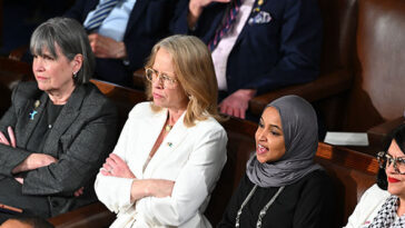 jd-vance,-stephen-miller-say-democrats-showed-‘searing-disdain’-by-refusing-to-stand-for-americans