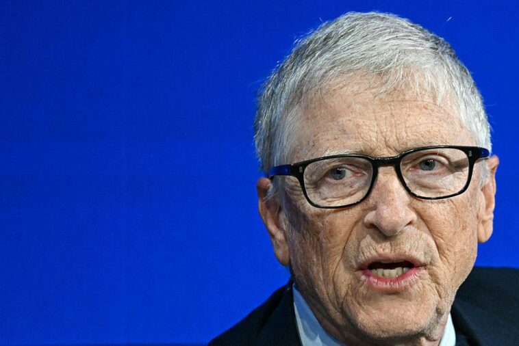 bill-gates-admits-to-affairs-with-russian-women-—-but-washes-hands-of-epstein’s-crimes