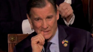 rivals-roast-‘tired’-rep.-tom-suozzi-for-dozing-off-during-trump’s-state-of-the-union-speech