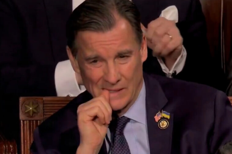 rivals-roast-‘tired’-rep.-tom-suozzi-for-dozing-off-during-trump’s-state-of-the-union-speech