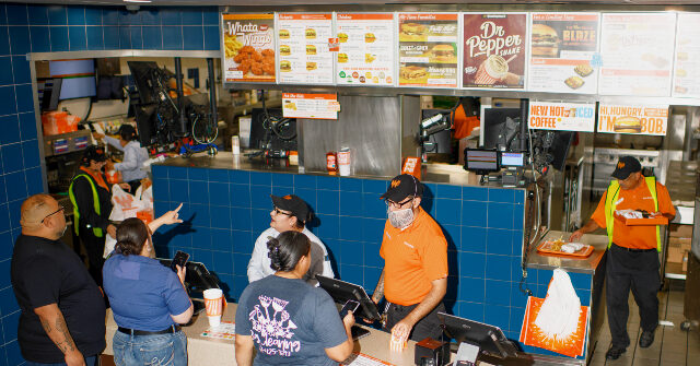 whatabeatdown:-watch-texas-whataburger-manager-beat-back-alleged-attacker-with-trash-can