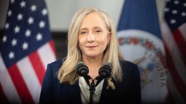 virginia-governor-lauds-anti-ice-student-walkouts-at-schools-during-democratic-rebuttal-to-trump