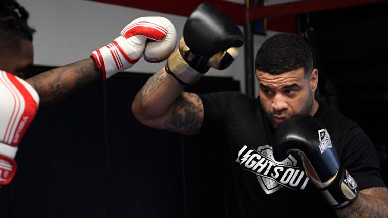 ex-nfl-star-shawne-merriman-loses-control-of-mma-company,-legal-battle-ensues