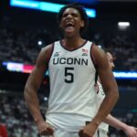 uconn-by-32-in-pitino’s-biggest-loss-at-st.-john’s