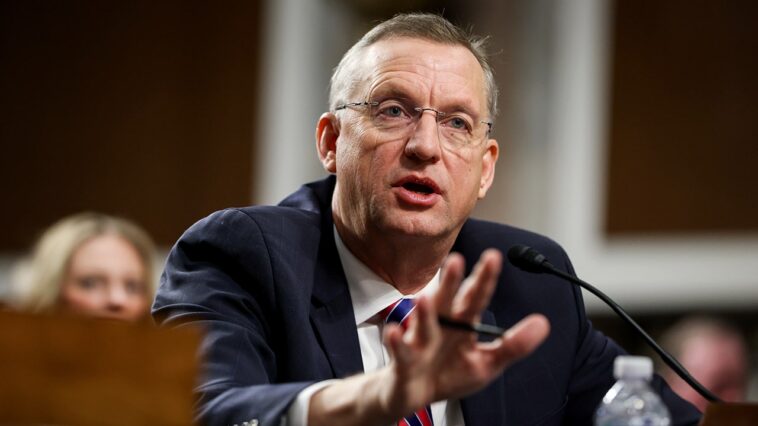 trump-admin-says-va-benefits-claims-backlog-below-100k-for-first-time-in-6-years:-‘record-levels-of-service’