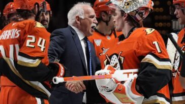quenneville-second-nhl-coach-to-reach-1k-wins