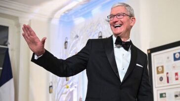 the-alleged-bias-of-apple-news:-tech-giant’s-leadership-filled-with-major-dem-donors