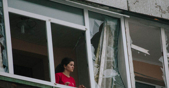 ukraine-accuses-russia-of-major-air-raid-that-injured-dozens,-including-children