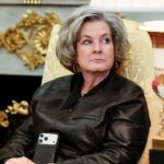 fbi-subpoena-of-phone-records-leaves-trump-chief-of-staff-‘in-shock’:-report