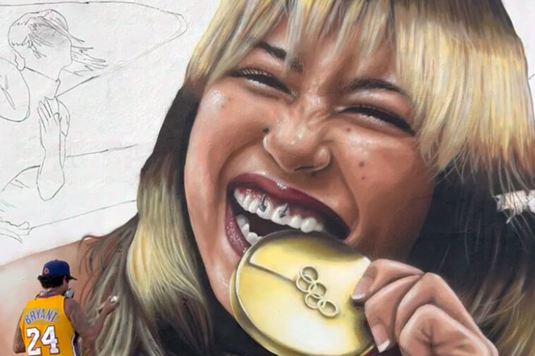 alysa-liu-honored-with-massive-mural-in-la-after-olympic-success