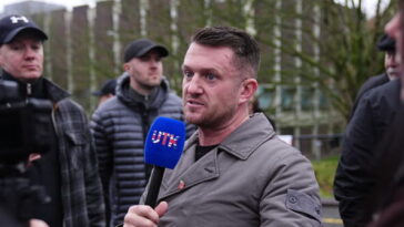 ‘making-alliances-&-friendships’:-anti-grooming-gang-activist-tommy-robinson-visits-washington-dc.