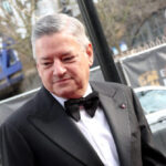 netflix’s-ted-sarandos-visiting-white-house-to-discuss-warner-bros.-purchase-as-attorneys-general-say-it’s-bad-for-america
