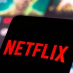 netflix-backs-down-in-fight-for-warner-bros,-leaving-paramount-inches-from-victory