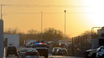 mexican-border-city-tells-residents-to-stay-indoors-after-cartel-terrorist-attacks