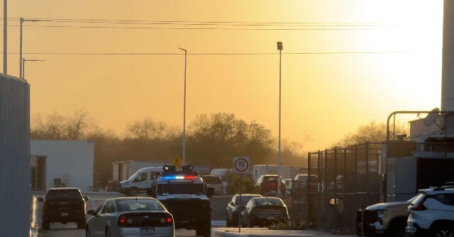 mexican-border-city-tells-residents-to-stay-indoors-after-cartel-terrorist-attacks