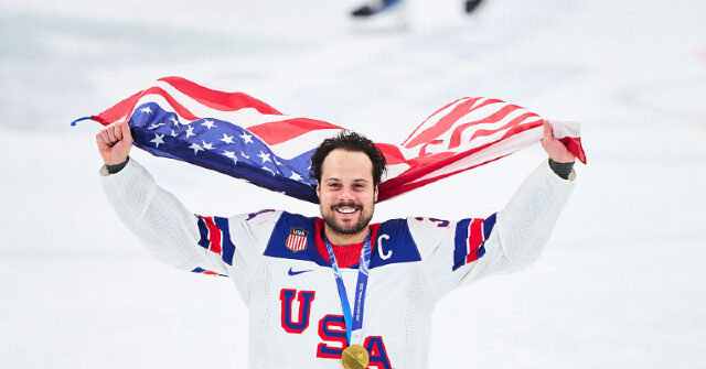 toronto-columnist-blasts-american-hockey-star-auston-matthews-for-white-house-visit