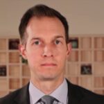 auchincloss:-we-won’t-‘back-down’-on-demands-in-dhs-shutdown-caused-by-administration