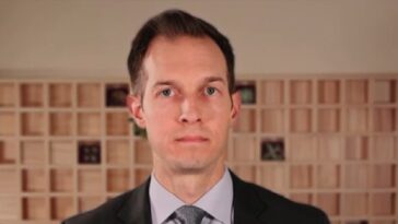 auchincloss:-we-won’t-‘back-down’-on-demands-in-dhs-shutdown-caused-by-administration