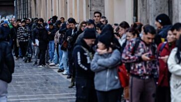 report:-2.2-million-migrants-have-flooded-spain-since-2021