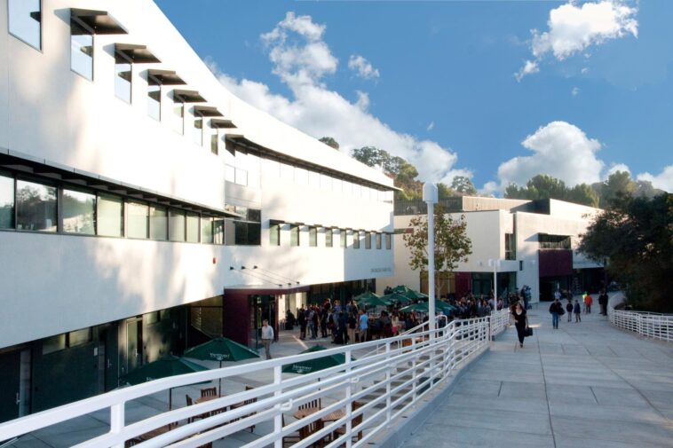 elite-$55k-a-year-private-school-rocked-as-teacher-accused-of-gross-behavior-on-campus