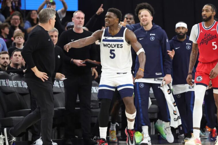 anthony-edwards-shockingly-yelled-at-timberwolves-coach-after-clutch-shot