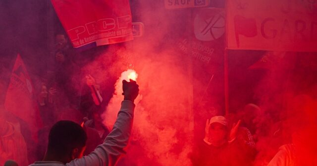 france-to-ban-‘offshoots’-of-antifa-cell-accused-of-killing-conservative-student